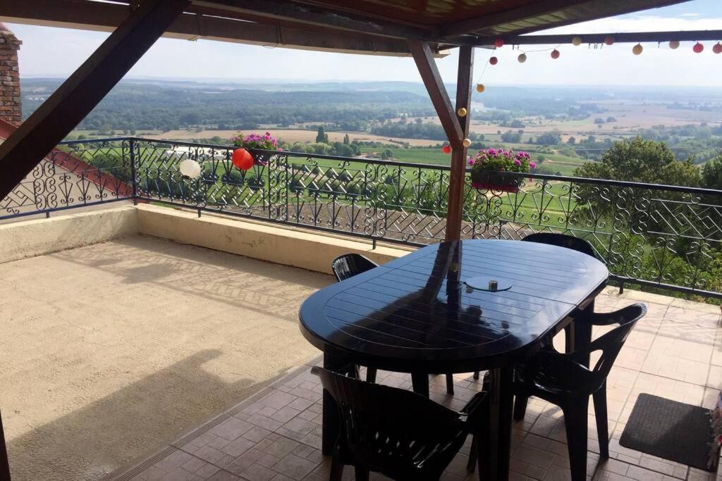Appartamento Vue Panoramique Sur Le Vignoble Sancerre Esterno foto